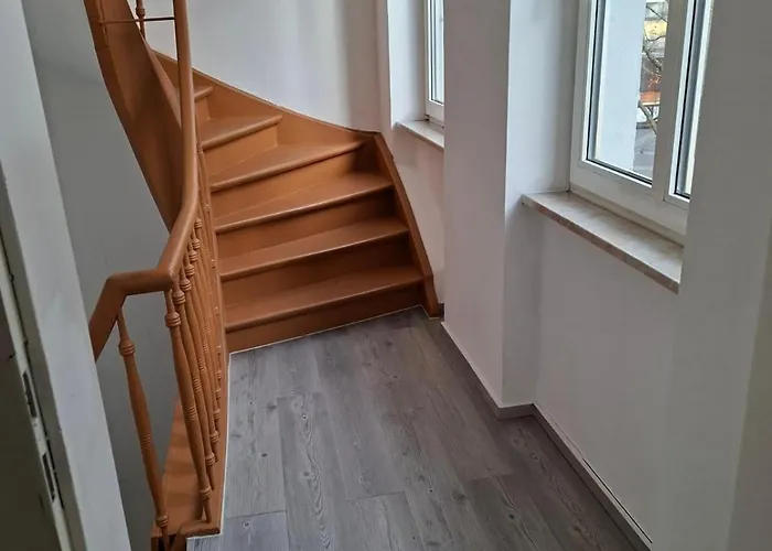 Citystudio Mit Schlafgalerie Bis 6 Gaeste Direkt Am Luisenplatz * Neuwied