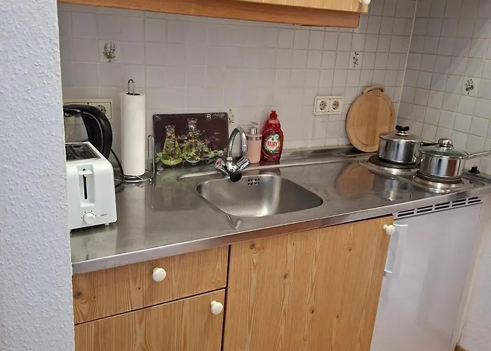 Citystudio Mit Schlafgalerie Bis 6 Gaeste Direkt Am Luisenplatz Appartement *