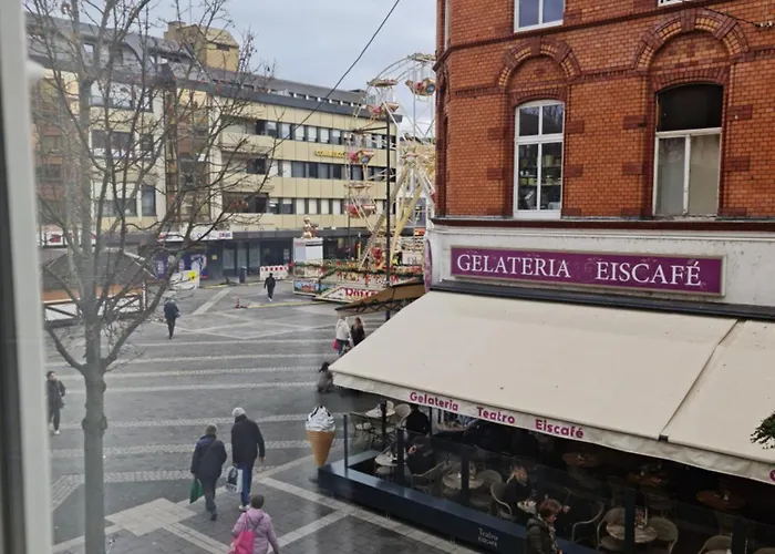 Citystudio Mit Schlafgalerie Bis 6 Gaeste Direkt Am Luisenplatz